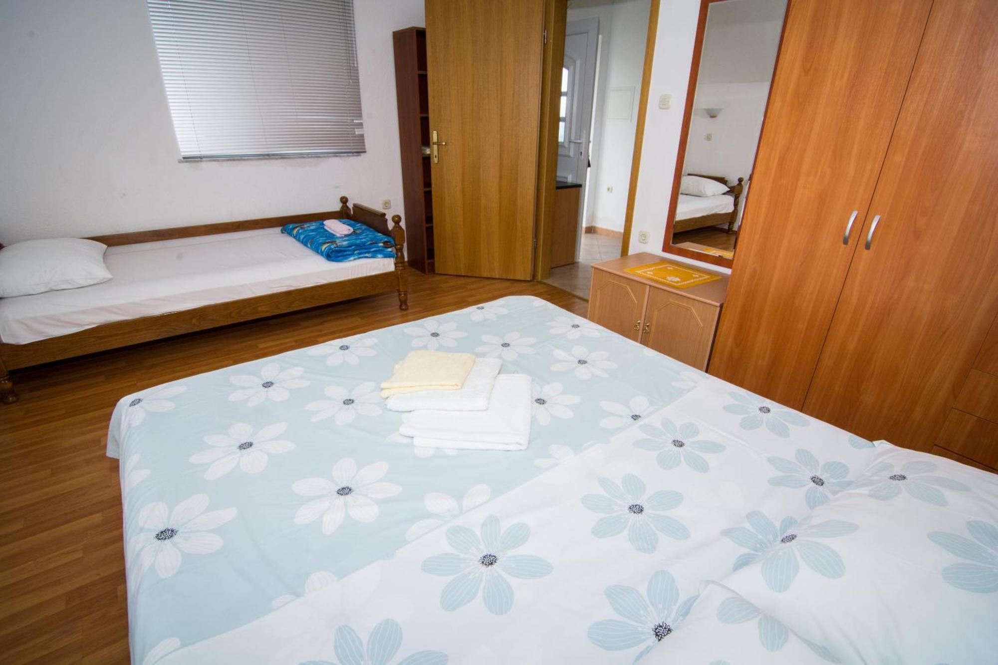 Pinezići Apartments Ruzica חדר תמונה